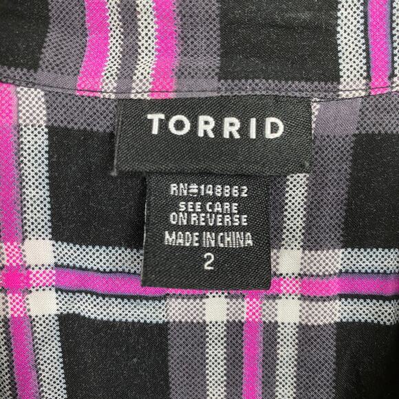 Torrid Black&Pink Plaid Button Up Blouse Sz.2 - Picture 5 of 11
